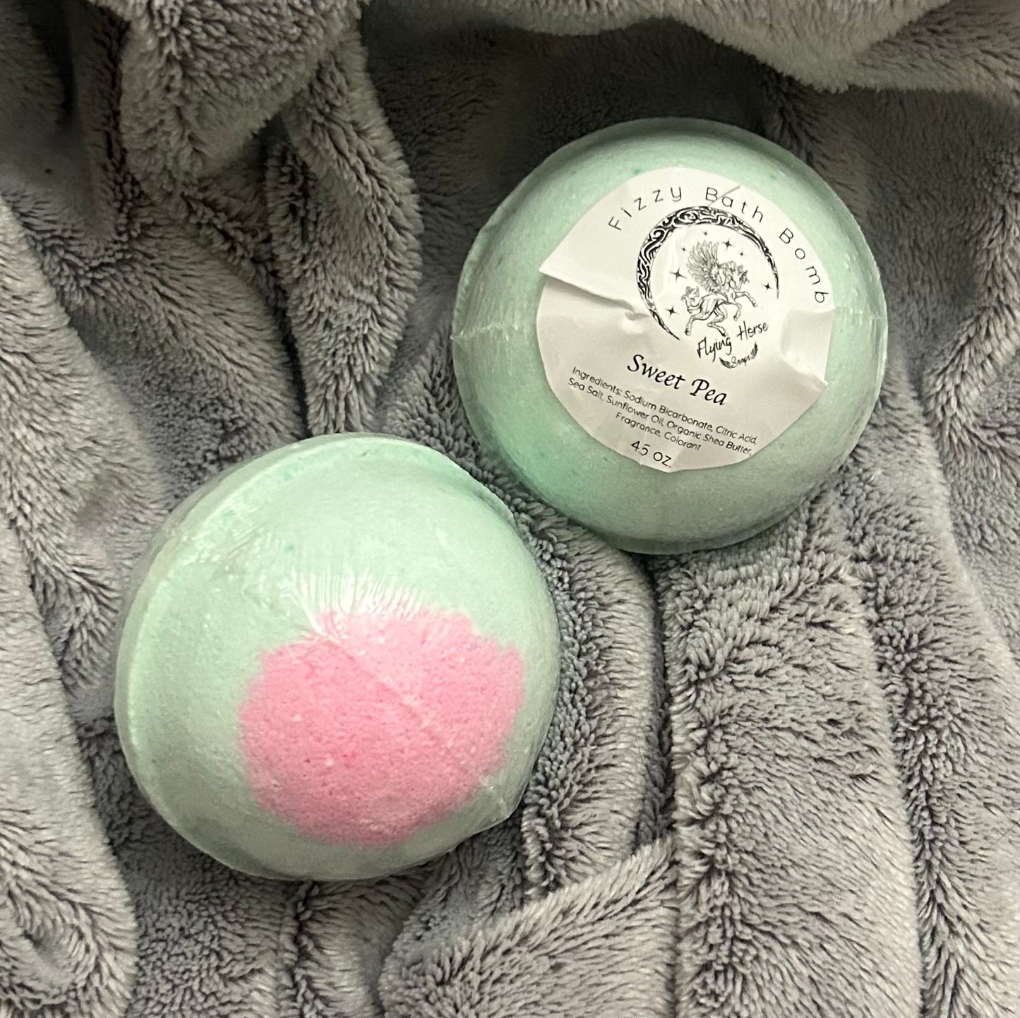 Sweet Pea Bath Bomb 