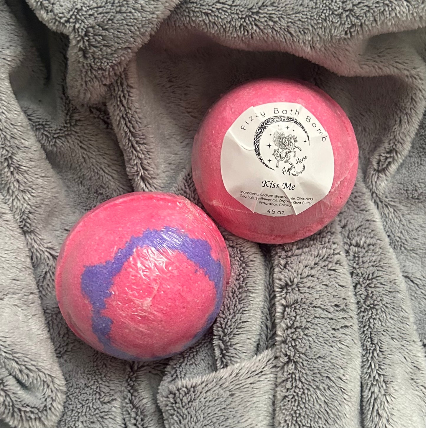 Kiss Me Bath Bomb 