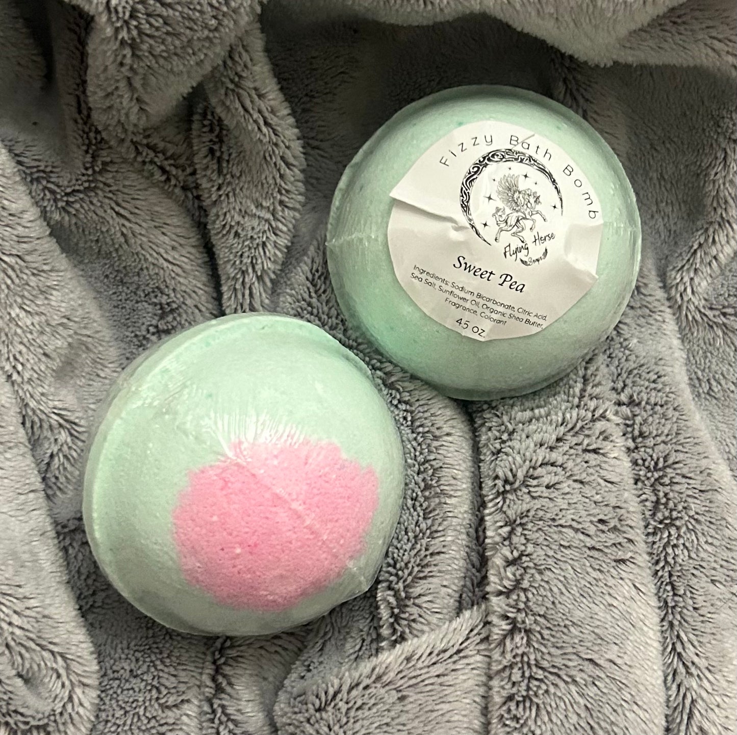 Sweet Pea Bath Bomb ￼